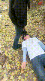 【伊潼】户外抓住跟踪狂暴揍JS241114-9封面图