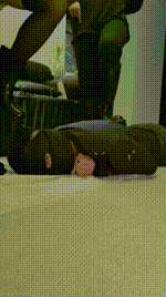 【京味芭比】双S-开发素人-靴子黑丝踩废我【双视角版】JS241115-18_1封面图