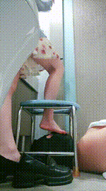 【喵酱紫】皮鞋及膝白袜踩虐bf46594封面图