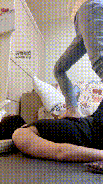 【安安sama】坐狗头_高跟全体重踩踏bf48343