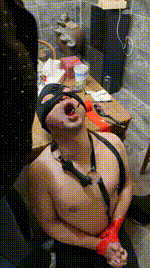 【沅芷大人】3女主口水浓痰封眼鼻_嘴塞满烟蒂bf48807封面图