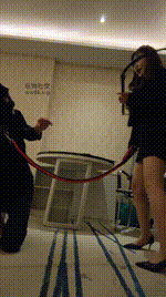 【林夕小姐姐】狗链遛狗_肉丝脚深喉_高跟踩踏_竹子虐打bf47603封面图