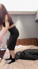 【猴歌】黑棉袜女神踩踏_坐脸窒息bf48730封面图