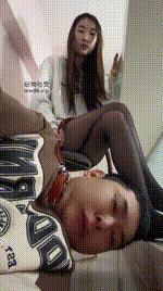 【艾斯】狗链遛狗_黑丝脚狂舔_喂口水_袜子塞嘴bf48638封面图