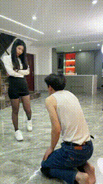 【麋鹿银儿】制服S爆踹头_踩脸_狠抽耳光浓痰bf48879封面图