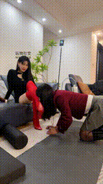 【松紫大大】母畜-口球塞嘴_红丝袜美腿踩虐bf49657