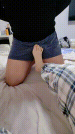 【小羊咩咩】玉足蹂躏踩虐家奴JS250124-7封面图