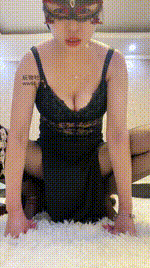 【颜主】高跟黑丝踩虐_坐脸窒息JS250108-16封面图