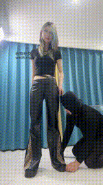 【素人挖掘机】皮裤女神骑马转胯_全体重踩踏bf48986封面图