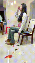 【锅盖子】脏鞋脚下喂食羞辱【上】bf49062封面图