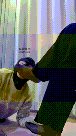 【拽拽】运动鞋黑丝美腿蹂躏踩JS250129-2封面图