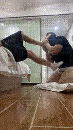 【沐沐大大】磕头求主人用麦昆白袜虐_烟烫JS250118-19封面图