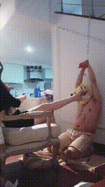 【羽唯姐姐】铁链吊绑强制虐打bf50678封面图