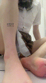 【琪琪sama】偷窥学姐的下场250220-15封面图