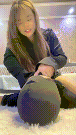 【小菀】舔干净臭脚丫赏赐虐乳JS250109-9封面图