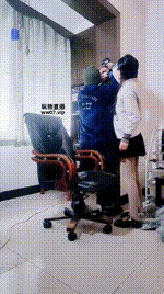 【女王大人】吊绑重度虐打-肉丝脚踩bf51556封面图