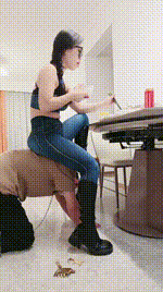 【南月女神】长靴S-物化家具奴-脚下喂食【下】JS250315-40封面图