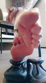 【yukis雪】人字拖裸足拍手灯250415-3封面图