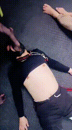 【鸿运双女团】贴片电击_黑丝脚深喉_喂圣水【完整版】JS250319-32_2封面图