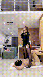 【兔S】高跟黑丝踩踏-脚耳光-圣水淋头-喂口水bf52942封面图