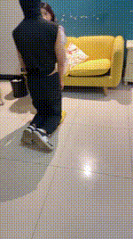 【咪咪】磕头求舔主人玉足bf52526封面图