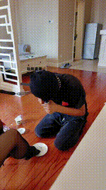 【诗恩】高跟黑丝脚喂食【完整版】JS250516-45_2封面图