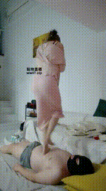 【莱恩】体验高跟肉丝全体重踩踏JS250416-26封面图