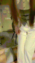 【小雨大王】喂圣水-衣架抽-舔白袜-坐脸窒息bf54793封面图