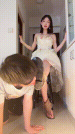 【佳佳】奶狗清理脏鞋底-裸足舔bf56134封面图