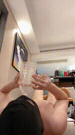 【万万】强迫喂食呕吐物场【双视角版】JS250818-14_1封面图