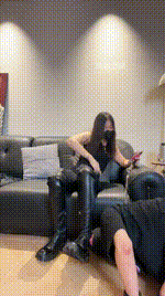 【梨悠】御姐S-长靴美腿虐杀JS250818-23封面图