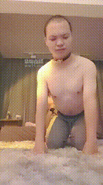 【玩物开发大神】开发踩背馆妹子踩踏口水鞭打耳光JS250911-17封面图