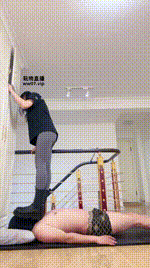 【小妮】短靴白袜全体重踩踏bf52052封面图