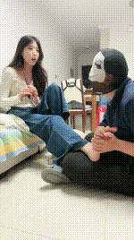 【锅盖导演】美腿脚丫诱惑邻居JS250405-15封面图