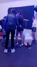 【鸿运】多女王-圈内聚会群调【双视角版】JS250401-7_2封面图