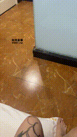 【小凤梨】磕头求舔纹身小妹的脚JS250419-9封面图