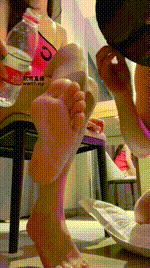 【丝雯】近距离舔脏鞋玉足JS250513-33封面图