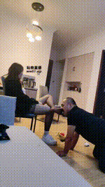 【苏苏】脏小白鞋白袜踩踏喂食【双视角版】JS250430-18_2封面图