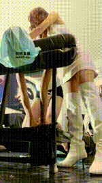 【倪小主】高跟长靴踩-枷锁椅重度鞭打JS250510-14