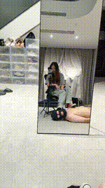 【恩可】镜前羞辱-帆布鞋白袜踩虐【完整版】JS250612-21_2封面图