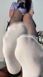 【兔兔酱】学姐的黑丝袜250711-19封面图