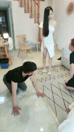 【嘉妮】多位贱狗应聘做家奴现场【三视角版】bf54332_1封面图