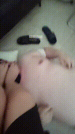 【新疆女s大王】玉足踩踏地毯奴JS250801-18封面图