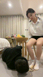 【甜柚】重口-小白鞋棉袜踩踏喂食【双视角版】JS250703-38_2封面图