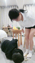 【甜柚】重口-小白鞋棉袜踩踏喂食【双视角版】JS250703-38_1封面图