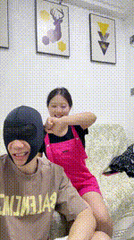 【狗哥】素人S-拖鞋小主踩踏-抽耳光JS250815-37封面图