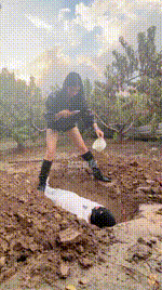 【苏御大大】野外活埋跑骚狗【双视角版】bf57458_1封面图