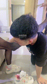 【牙乖乖】双S-黑丝配白袜-脚下喂食【双视角版】bf58419_2封面图