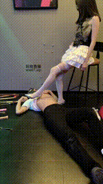 【凌薇大小姐】刑房袜子塞嘴高跟白丝踩bf50875