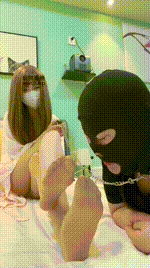 【一唯】肉丝脚挑逗男友做奴bf50780封面图